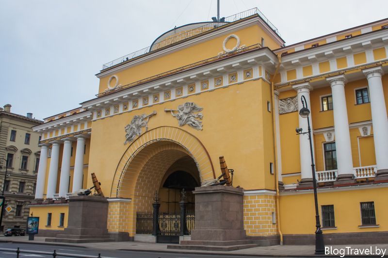 Одно из зданий Адмиралтейства в Петербурге Достопримечательности Санкт-Петербурга