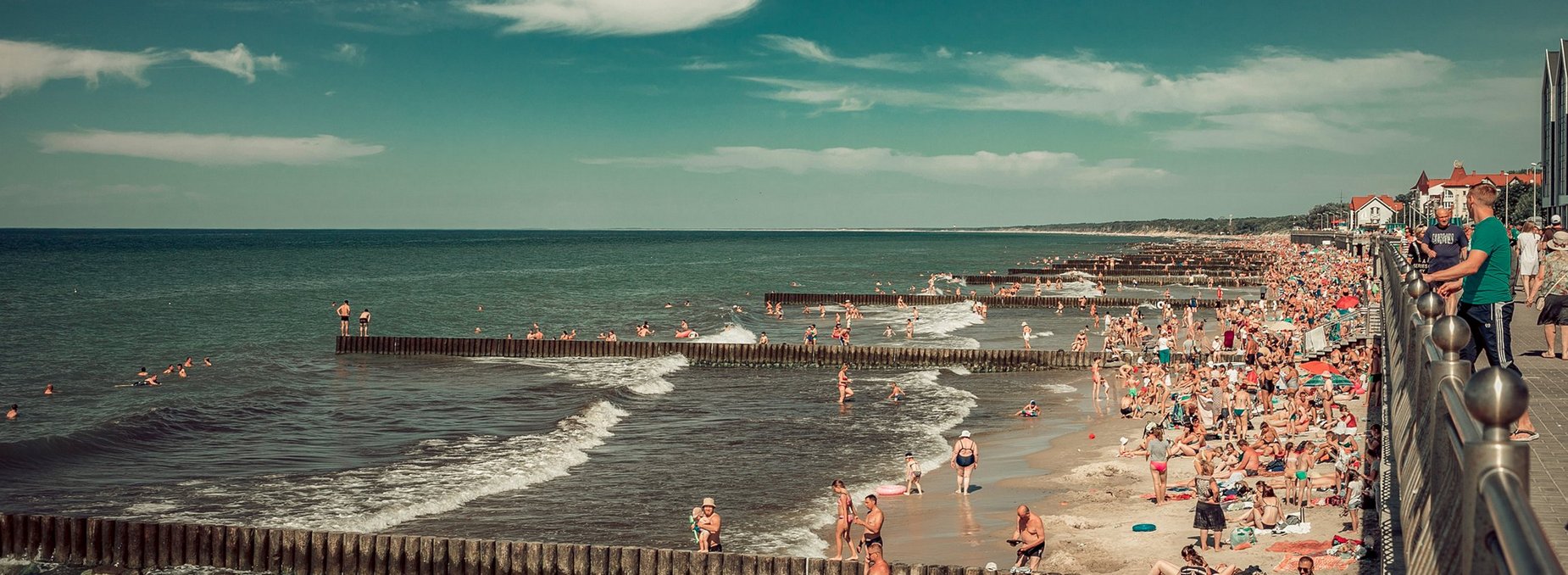 Западный пляж Зеленоградск. Зеленоградск в море Форт. Зеленоградск пляжи фото.