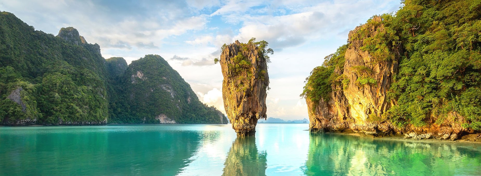 достопримечательности пхукета 2023. буддийский храм ват чалонг. достопримечательности пхукета 2023. карон пхукет wat suwan khirikhet. пхукет таиланд чалонг.